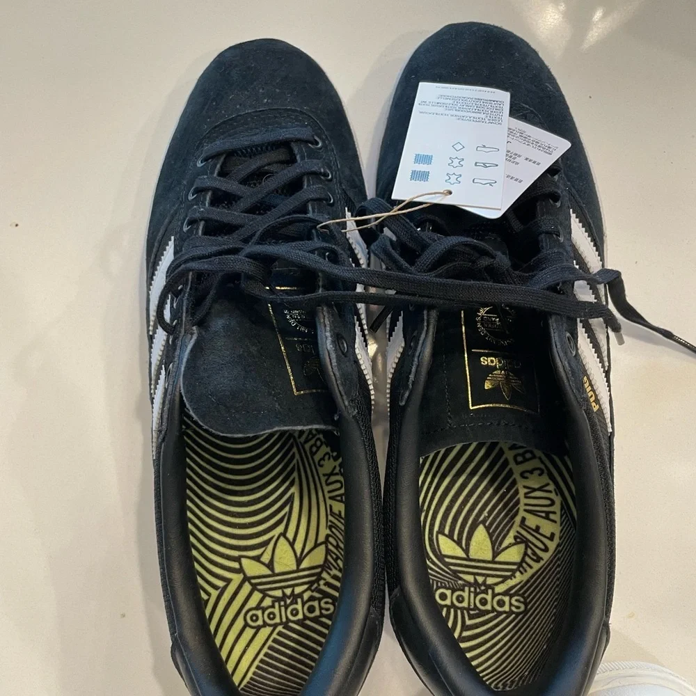 Adidas Men's Black and White Sneakers